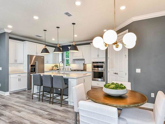 Spacious Kitchen Cafe