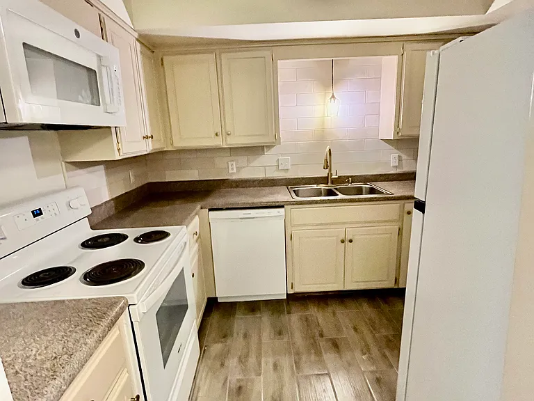 3212 Meadow Ave #22 — Photo 6