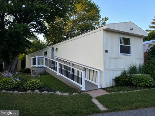 408 Lauren Ln, Coatesville, PA 19320
