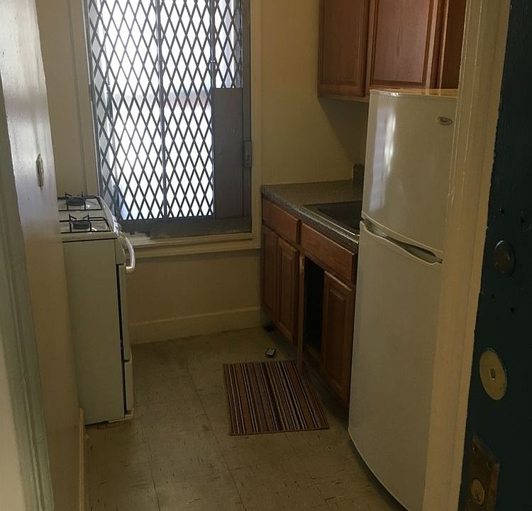 1st image of 569 Academy St APT 3