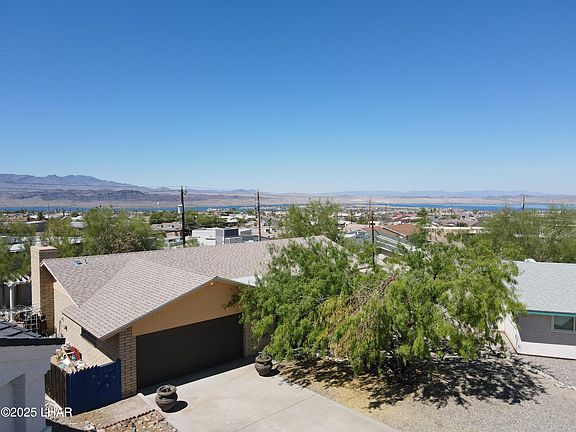2nd image of 2584 Nimrod Ln