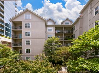 1074 Peachtree Walk NE #A216, Atlanta, GA 30309