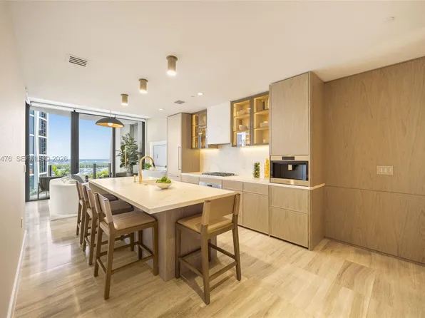 2831 S Bayshore Dr Unit 804, Miami, FL 33133