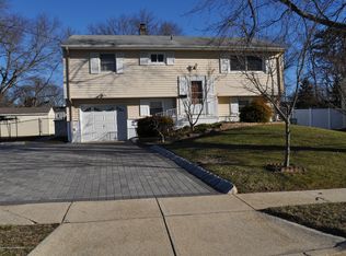 154 Newbury Rd, Howell, NJ 07731