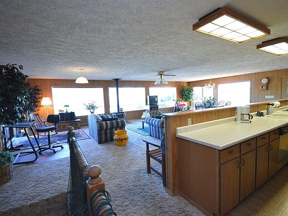 3rd image of 3315 Roosevelt Dr