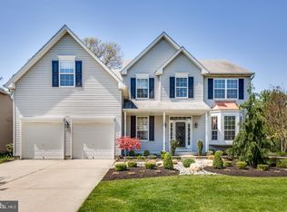 2 Heather Ln, Hainesport, NJ 08036