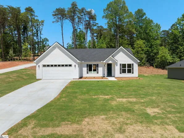 946 Tubbs Mountain Rd, Travelers Rest, SC 29690