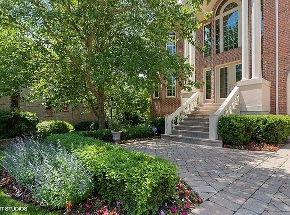 3rd image of 28532 N Sky Crest Dr