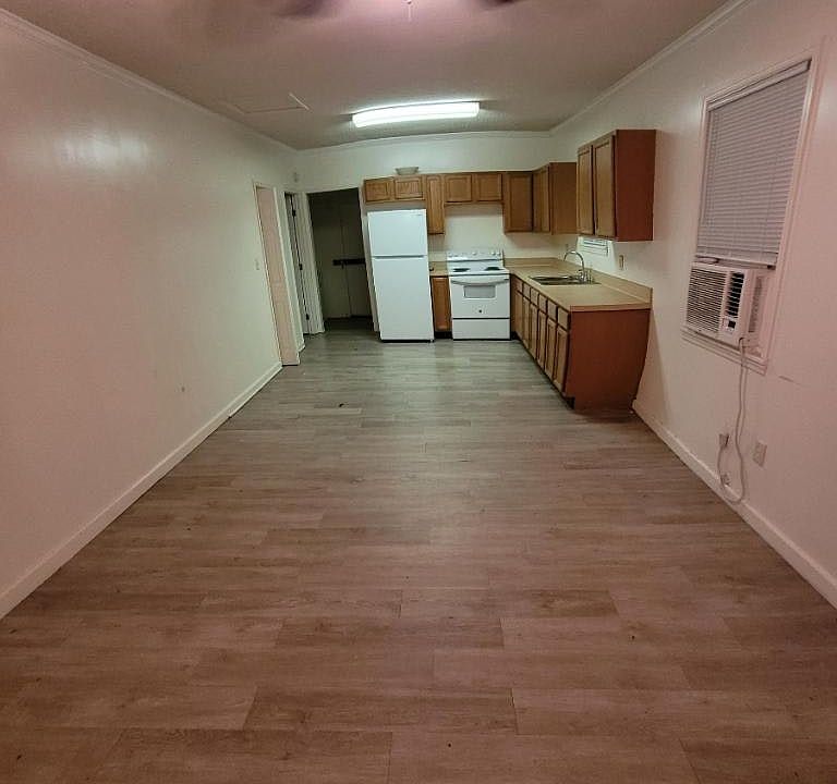 1st image of 750 Saranac St