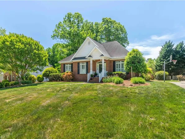 5250 Meadowlark Glen Ln, Winston Salem, NC 27106