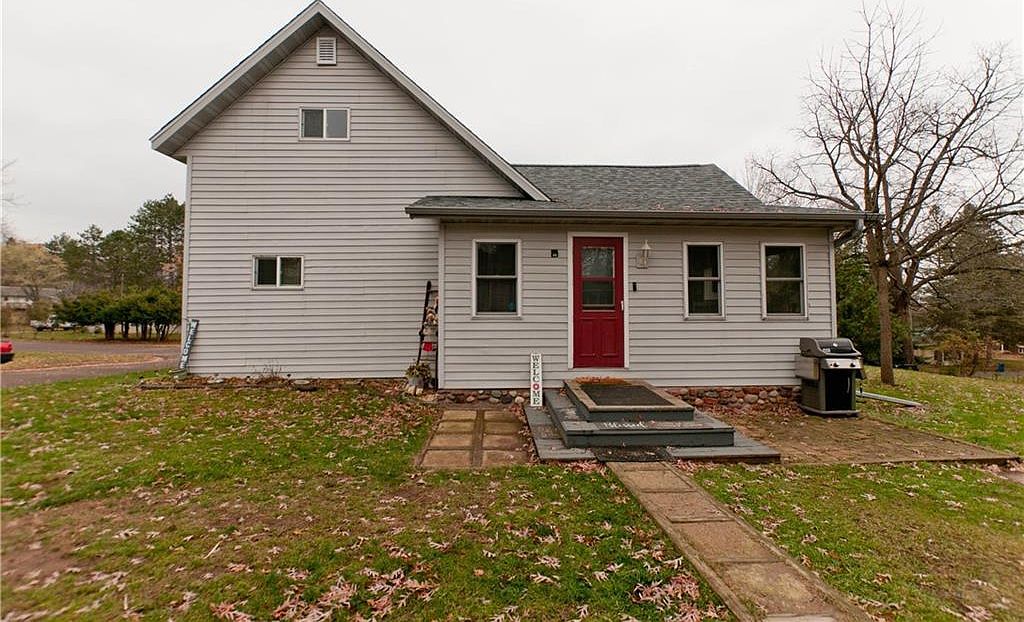 1017 Second Street, Spooner, WI 54801 Zillow