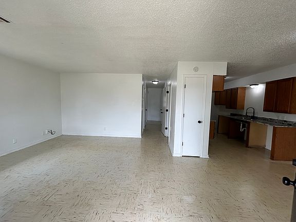 3rd image of 541 NW 114th St