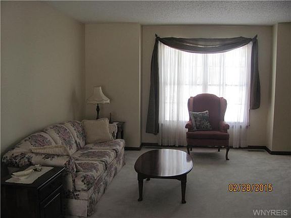 4th image of 54 Parktrail Ln