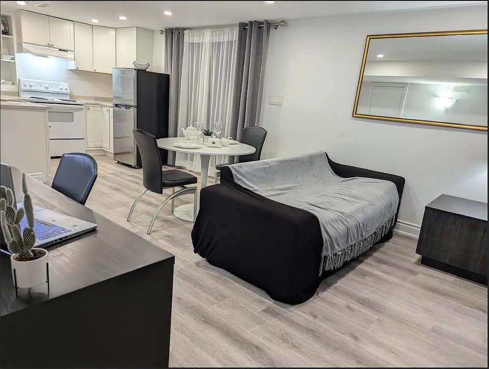 1 bed, 690 sqft, $2,300 — Photo 2