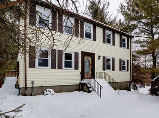 5 Bridle Path Ln, Medway, MA 02053