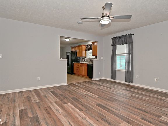 5th image of 776 Sunvista Dr