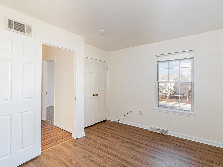 6280 Spring Knoll Dr — Photo 20