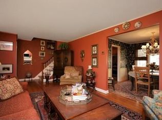1 Hughes Pl, Summit, NJ 07901