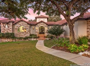 498 Clubs Dr, Boerne, TX 78006