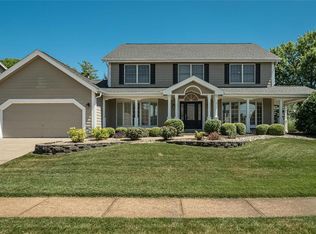 1938 Sumter Ridge Ct, Chesterfield, MO 63017