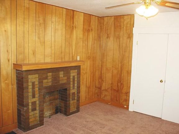 2nd image of 305 S 28th St APT 1