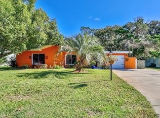 8 Fayette Ln, Palm Coast, FL 32137
