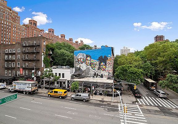 4th image of 503 W 22nd St APT 2E