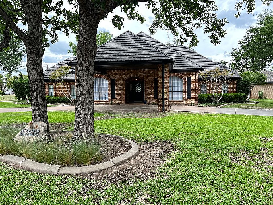 1st image of 5302 Bentwood Ct