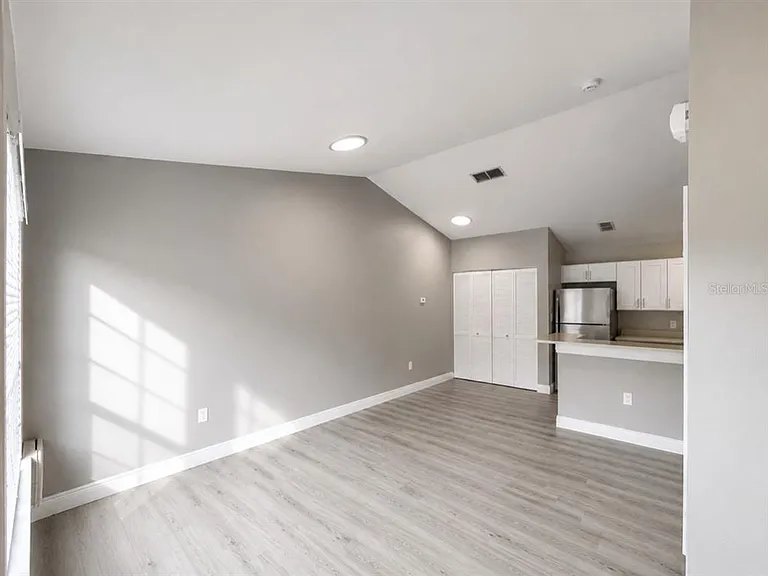 9160 Lake Chase Island Way #9160 — Photo 4