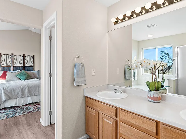 1657 Falcon Ridge Dr — Photo 24