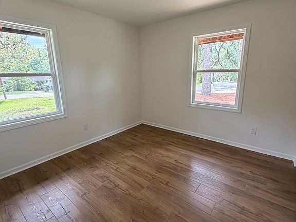 4th image of 821 Grantland Dr