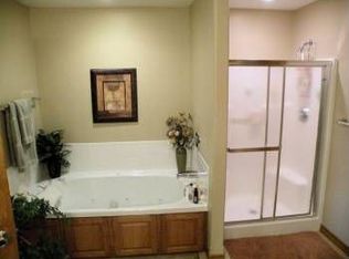 3183 N Morningstar Ave, Springfield, MO 65803