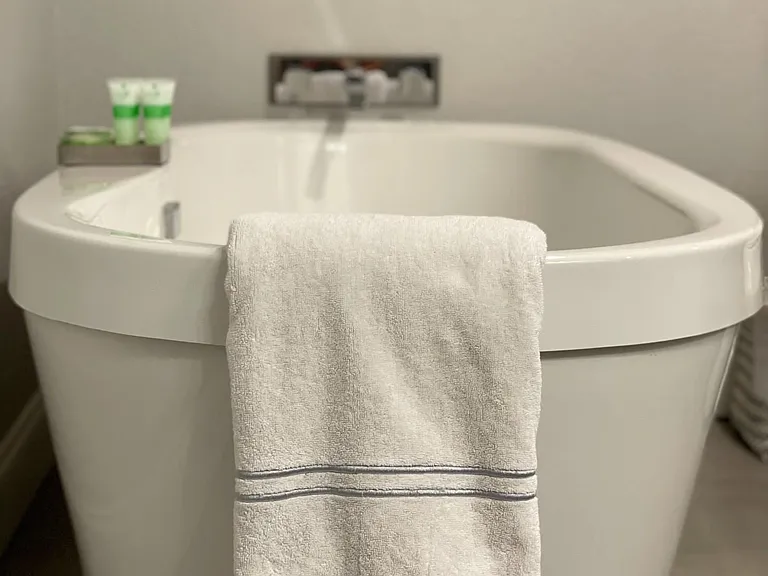 Soaking tub to rest your feet, and back