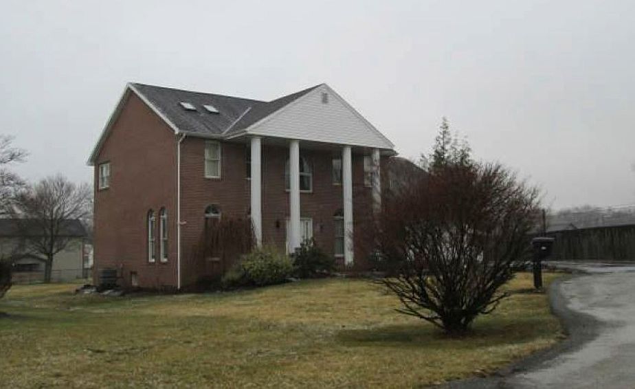 102 Green Meadow Ln, Mount Pleasant, PA 15666 Zillow