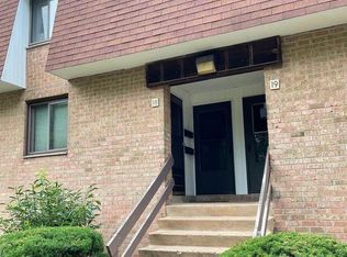 885 York Rd APT 18B, Warminster, PA 18974