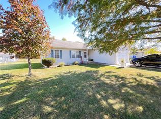 600 N Bitterroot Dr, Athens, IL 62613