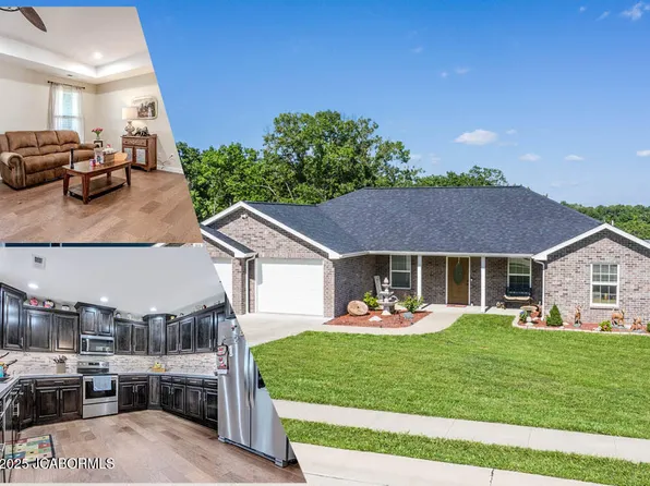 919 Cochise Dr, Holts Summit, MO 65043