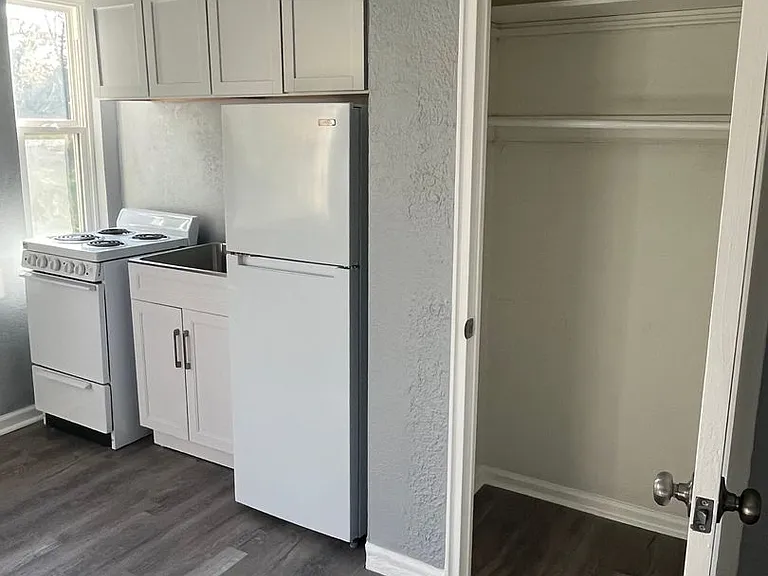 4056 Reading Rd — Photo 39