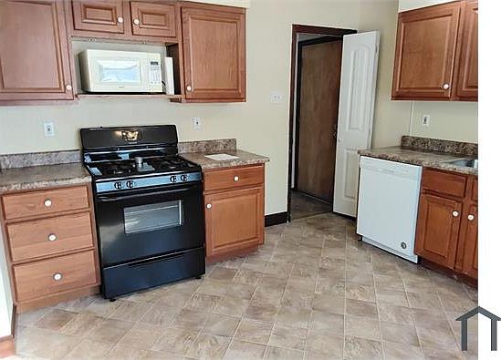 5th image of 1219 Senate Dr