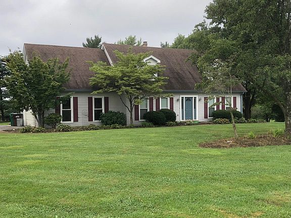 2nd image of 1430 Manor Way