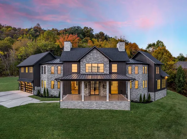 4660 Reed Rd, Thompsons Station, TN 37179