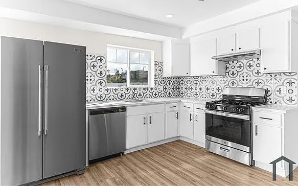 5639 Huntington Dr N #2 — Photo 9