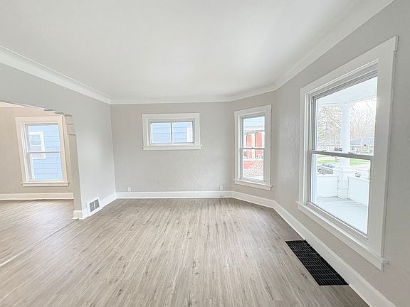 4th image of 163 Dale St