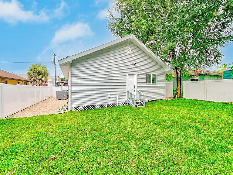 3307 N Morgan St — Photo 42