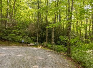 5 Power Line Rd, Glenville, NC 28736