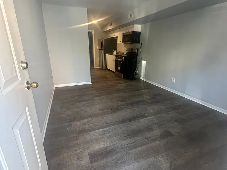 232 Church St — Photo 2