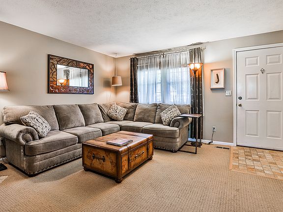 2nd image of 160 Winterwood Dr