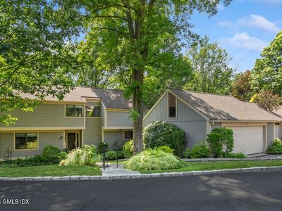 414 W Lyon Farm Dr UNIT 414, Greenwich, CT, 06831