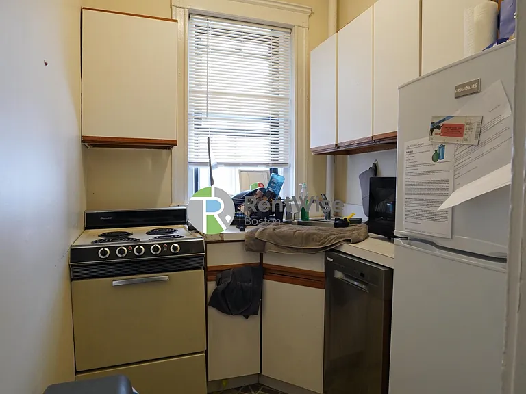 313 Allston St #5 — Photo 4