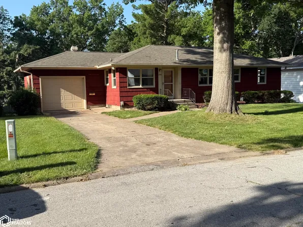 1206 E Valley St, Red Oak, IA 51566